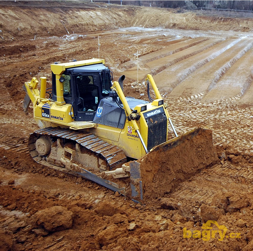 Jak pracovat s buldozerem – 4. díl: Cesty na staveništi Jak pracovat s buldozerem – 4. díl: Cesty na staveništi