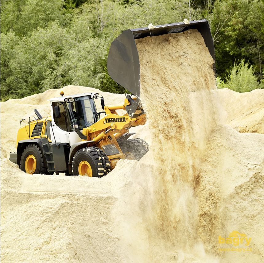 O práci s kloubovým nakladačem aneb umíte nakládat? Třetí část: Zásady práce s ohledem na produktivitu, provozní náklady a životnost O práci s kloubovým nakladačem aneb umíte nakládat? Třetí část: Zásady práce s ohledem na produktivitu, provozní náklady a životnost